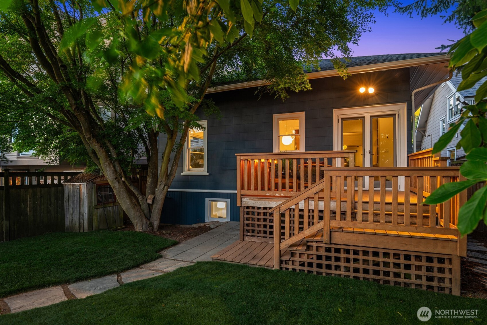 1807 11th Avenue W, Seattle, WA 98119