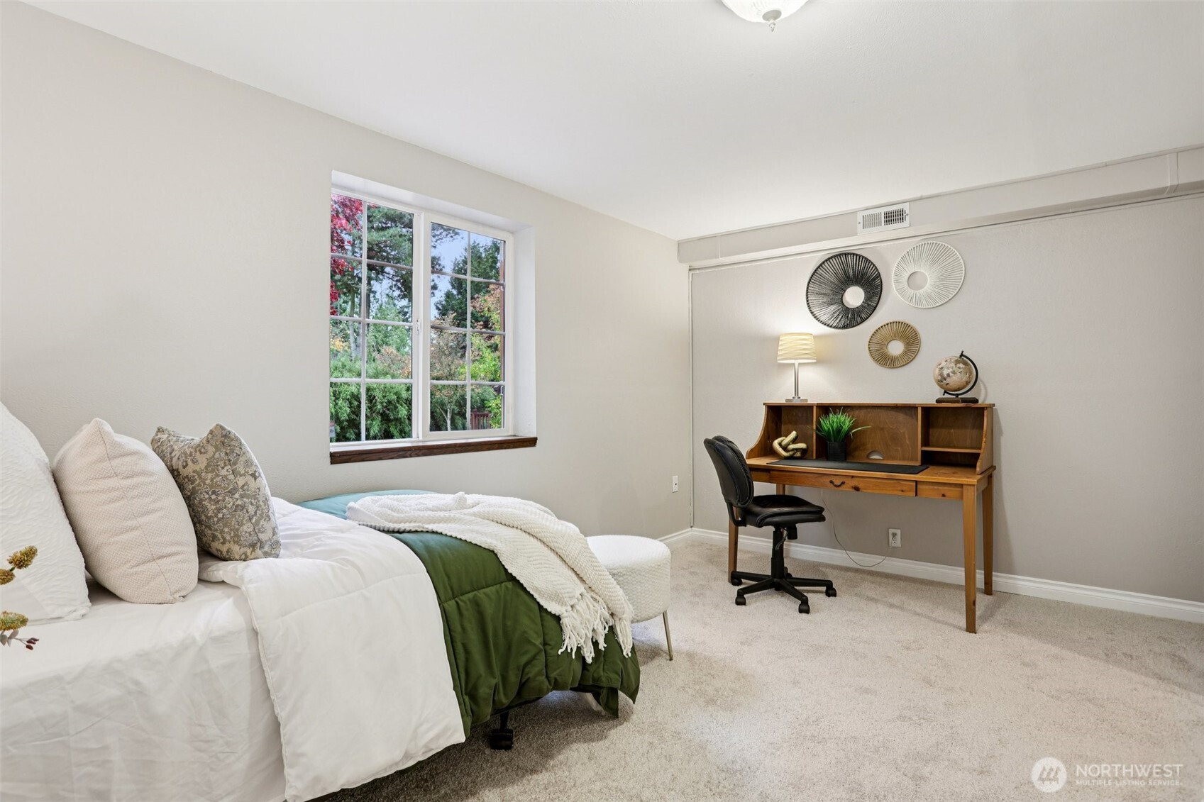 7621 NE 205th Street, Kenmore, WA 98028