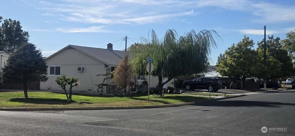 324 S 3rd. Place, Othello, WA 99344