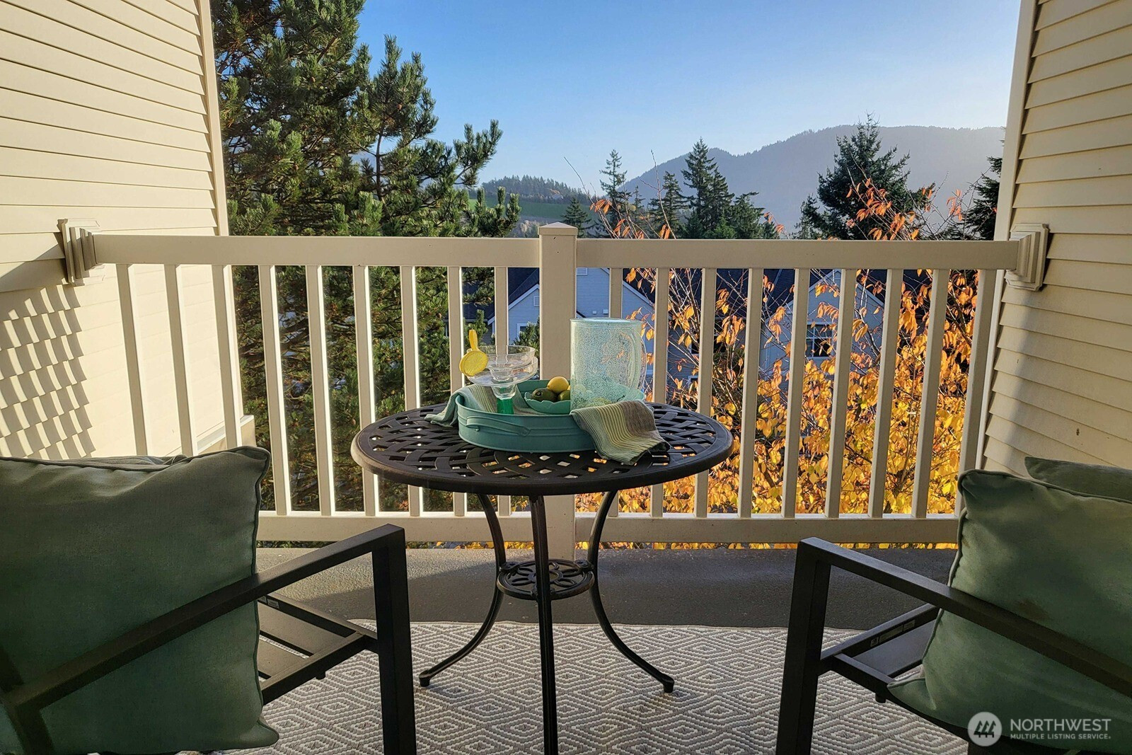 23420 SE Black Nugget Road, Issaquah, WA 98029