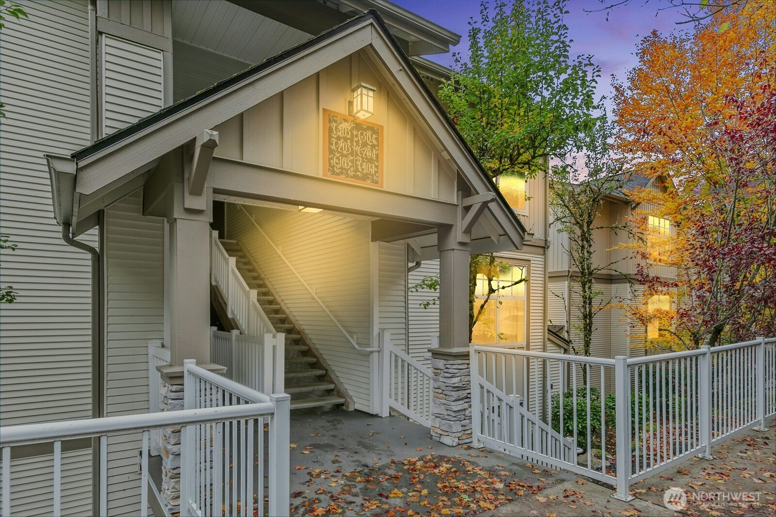 23420 SE Black Nugget Road, Issaquah, WA 98029