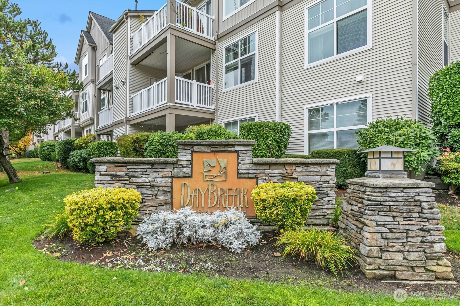 23420 SE Black Nugget Road, Issaquah, WA 98029