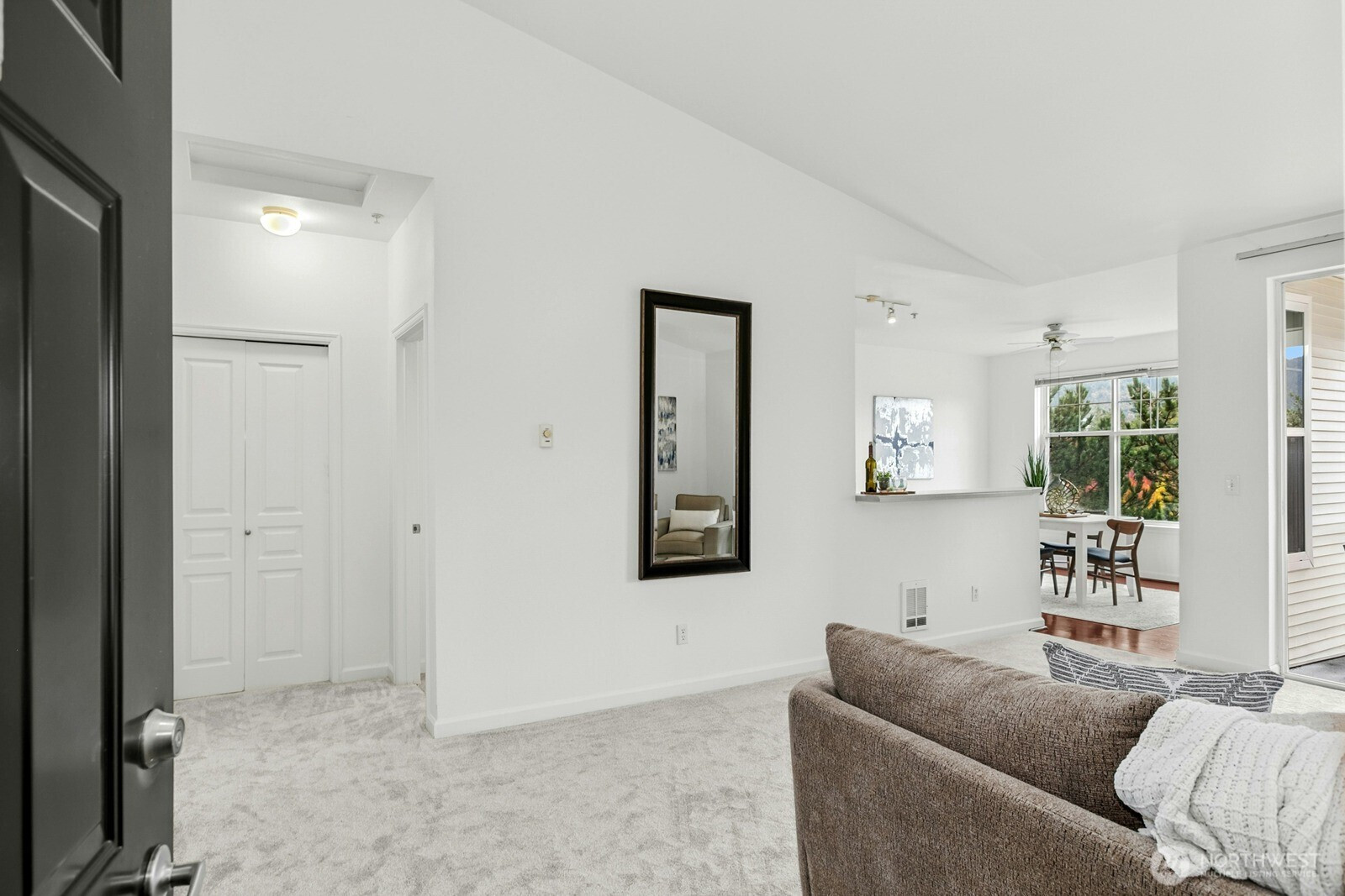 23420 SE Black Nugget Road, Issaquah, WA 98029