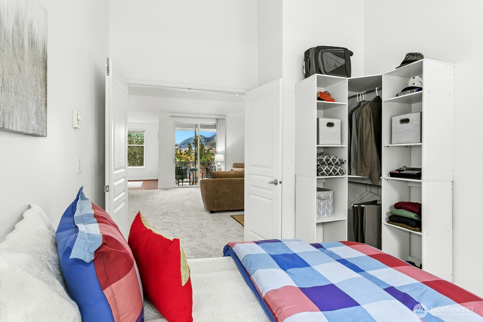 23420 SE Black Nugget Road, Issaquah, WA 98029