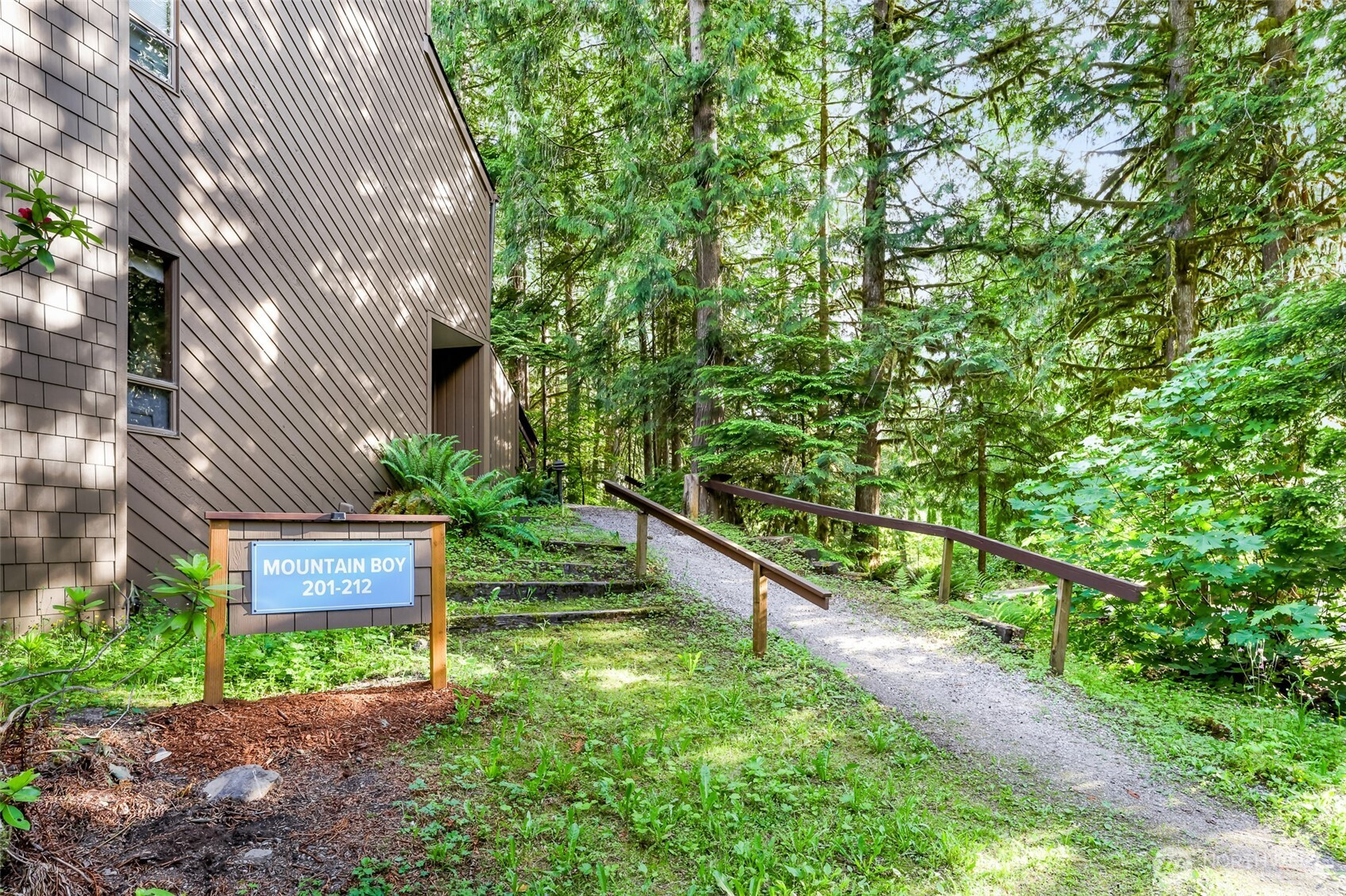 10500 Mt Baker Hwy, Deming, WA 98244