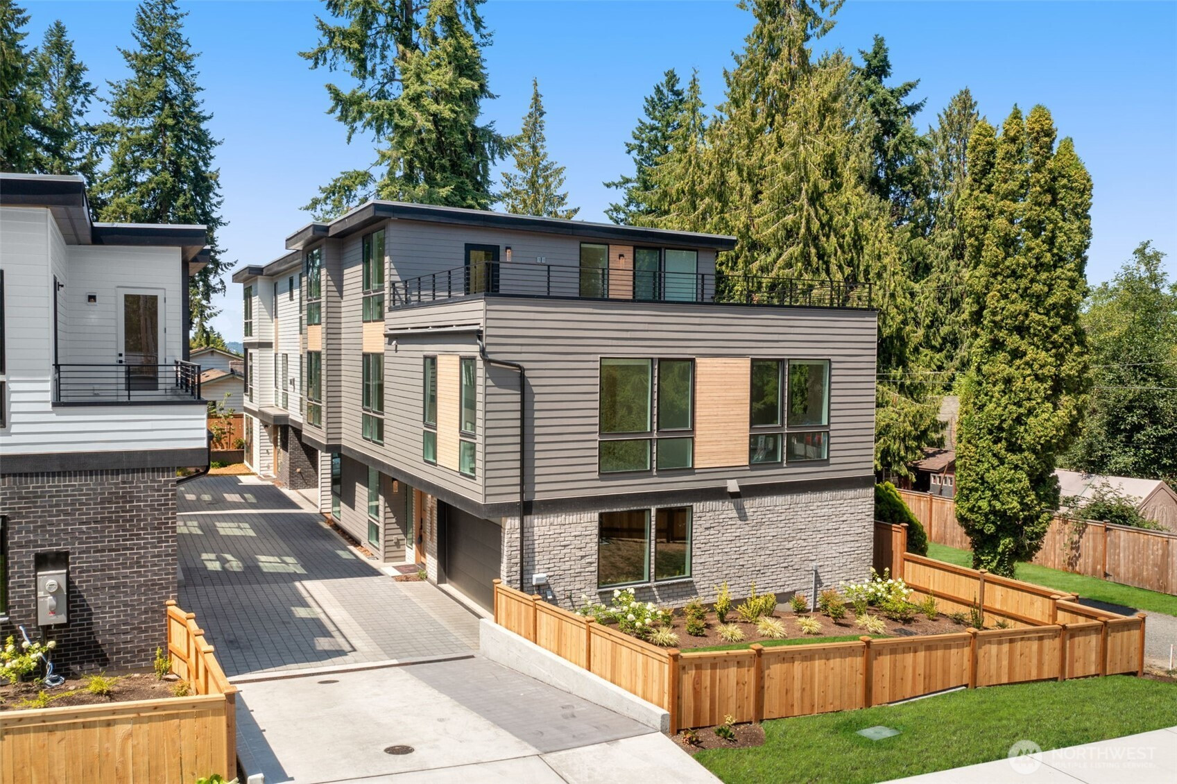 8237 122nd Avenue NE, Kirkland, WA 98033