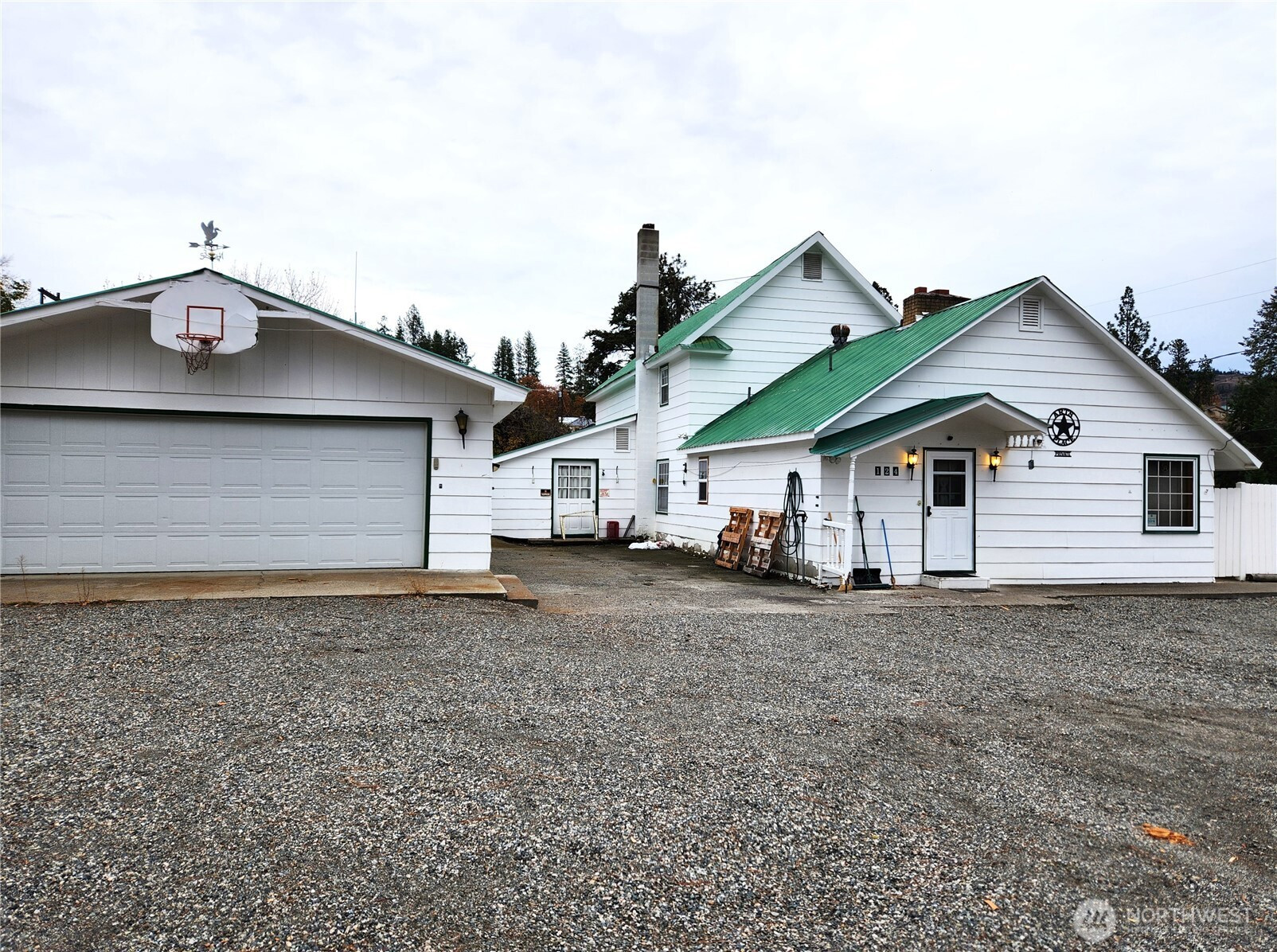 124 W 9th, Republic, WA 99166