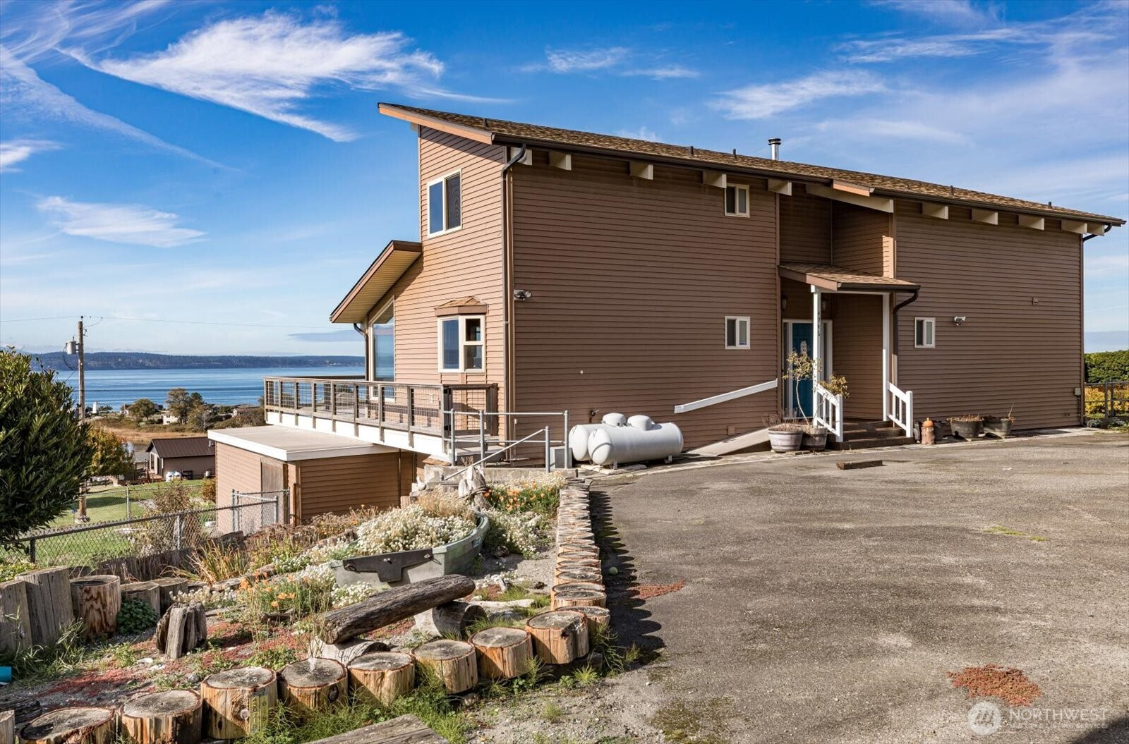 4946 Scurlock Road, Freeland, WA 98249