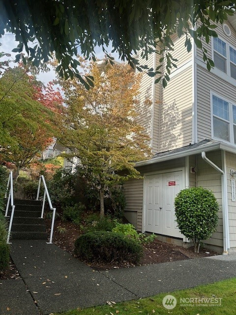 22715 43rd Avenue S, Kent, WA 98032