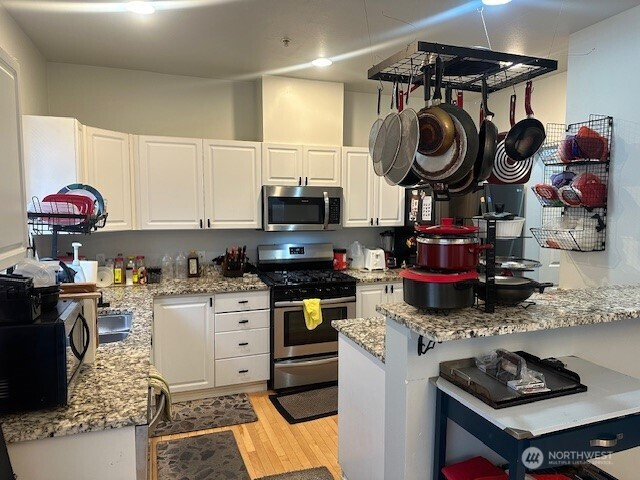 22715 43rd Avenue S, Kent, WA 98032