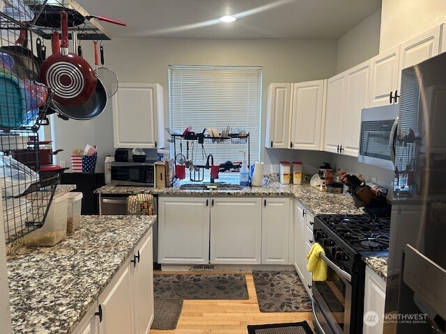 22715 43rd Avenue S, Kent, WA 98032