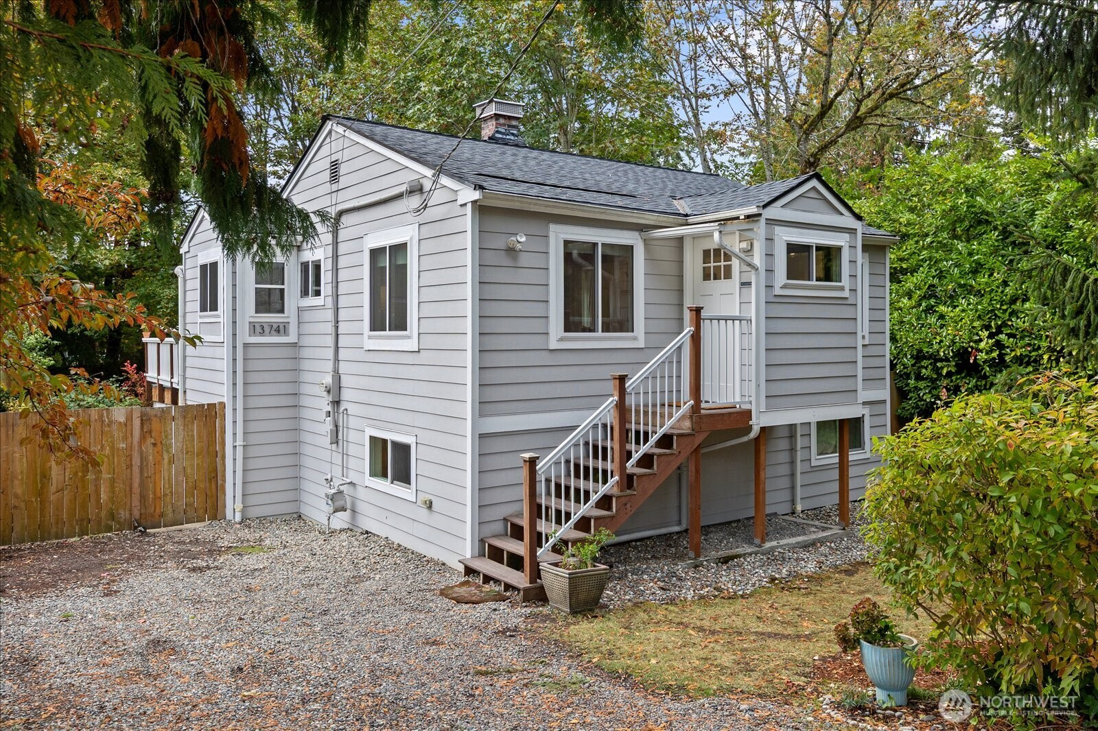 13741 37th Avenue NE, Seattle, WA 98125