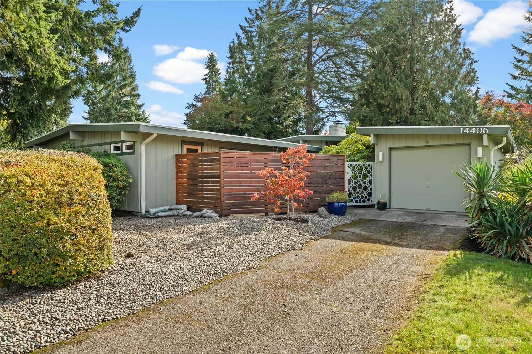 14405 SE 14th St, Bellevue, WA 98007