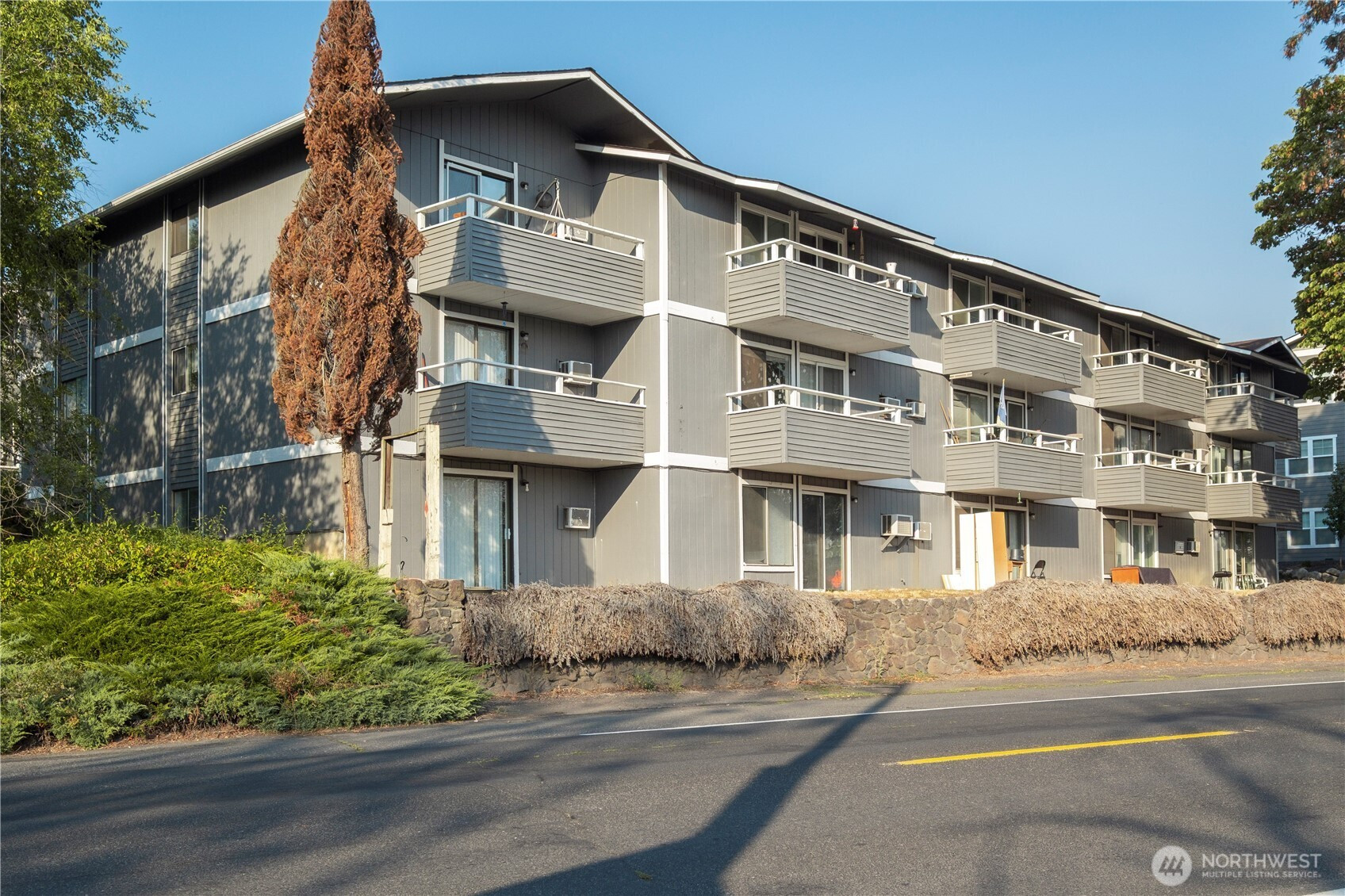 3001 E Upriver Drive, Spokane, WA 99207