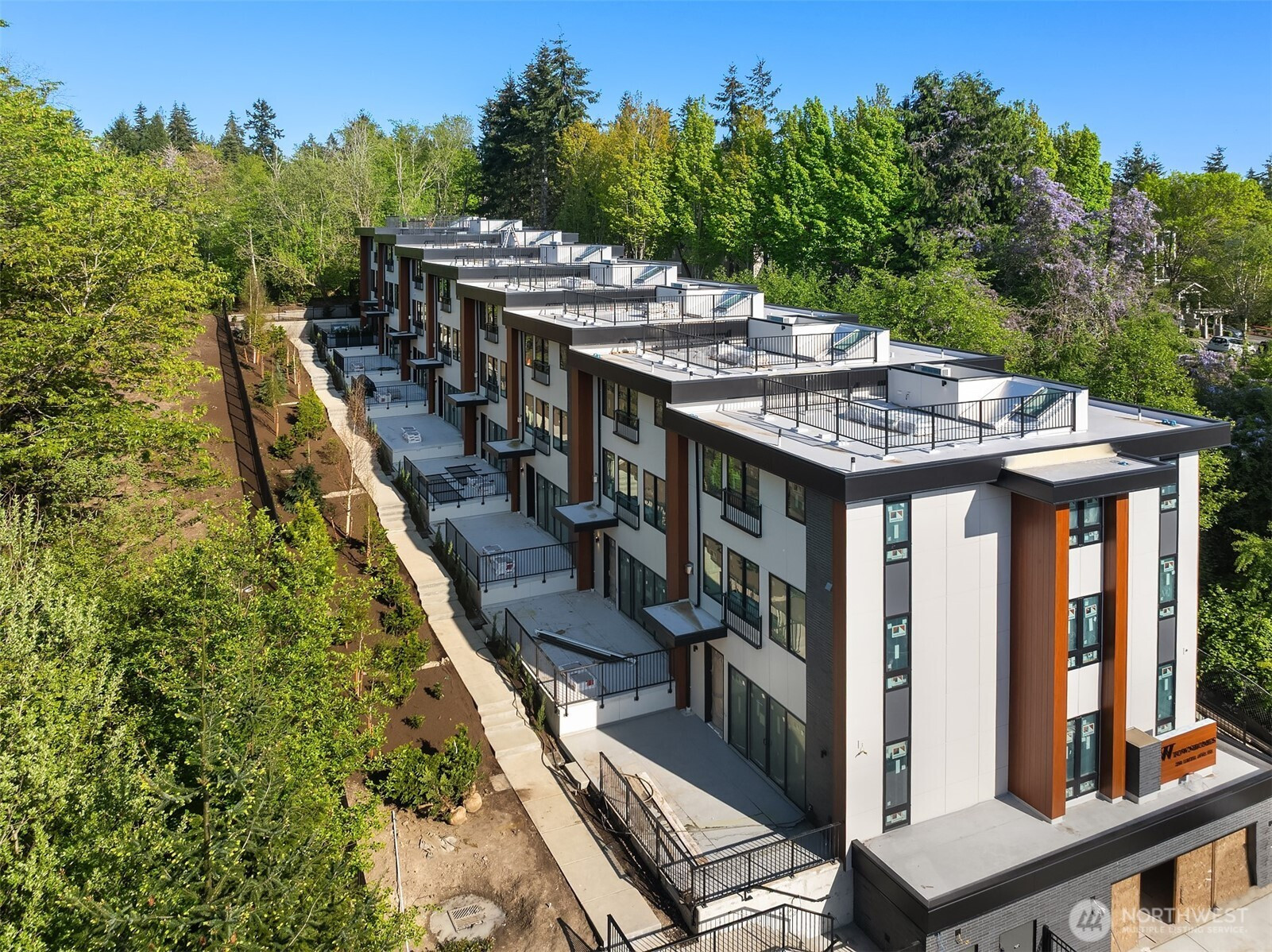 270 118th Avenue SE, Bellevue, WA 98005