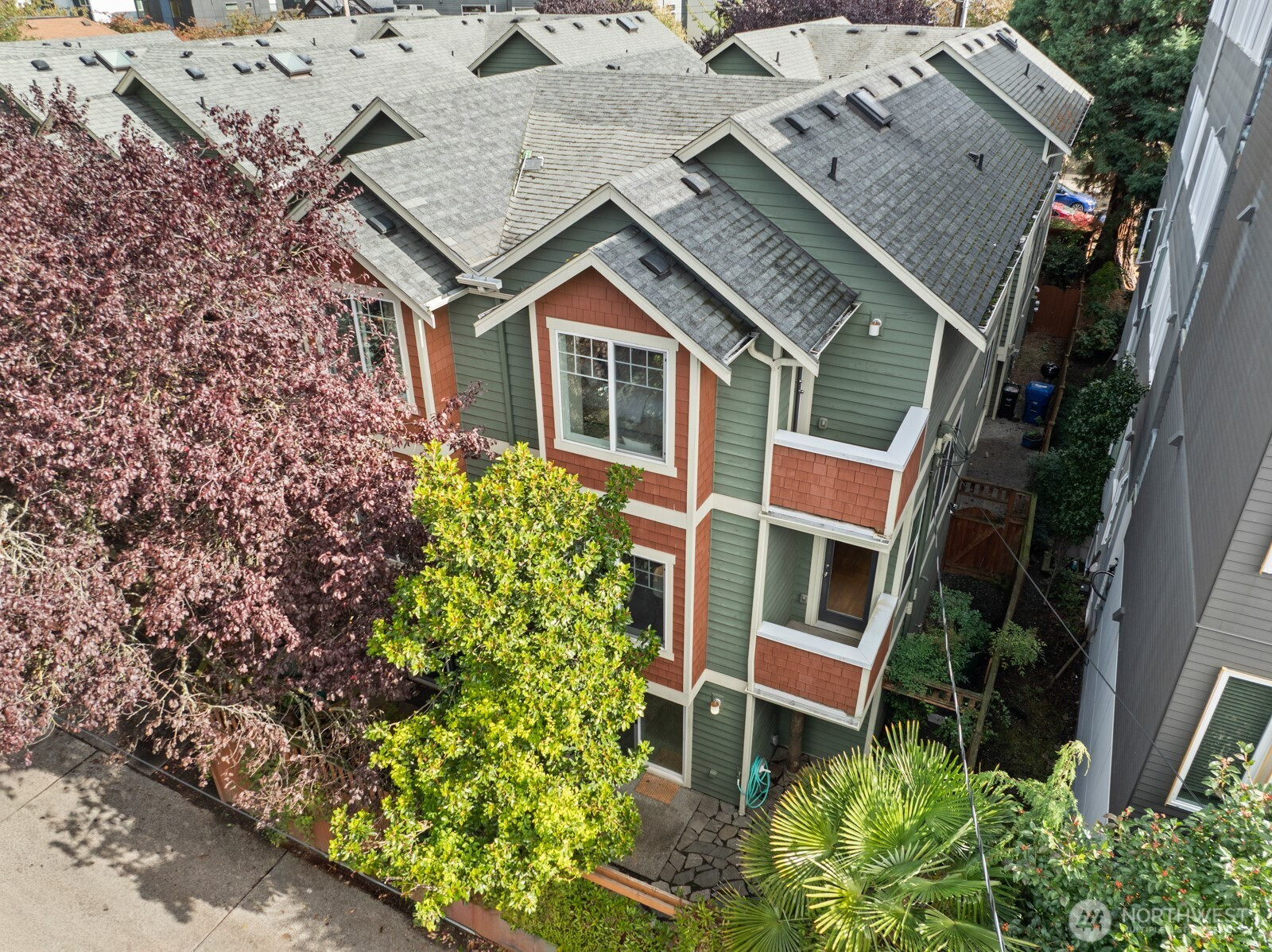 121 21st Avenue E, Seattle, WA 98112