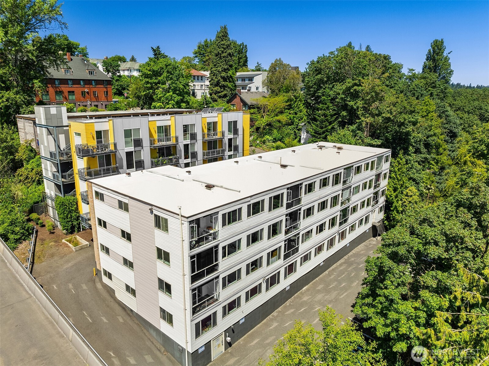 2233 NE 46th Street, Seattle, WA 98105
