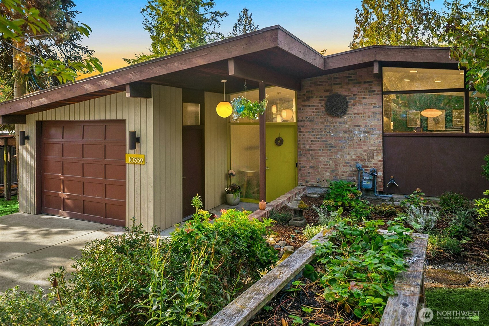 10559 41st Place NE, Seattle, WA 98125