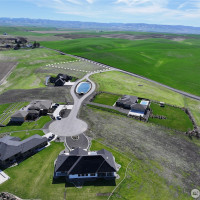 16 Bergevin Springs Place, Walla Walla, WA 99362