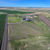 16 Bergevin Springs Place, Walla Walla, WA 99362