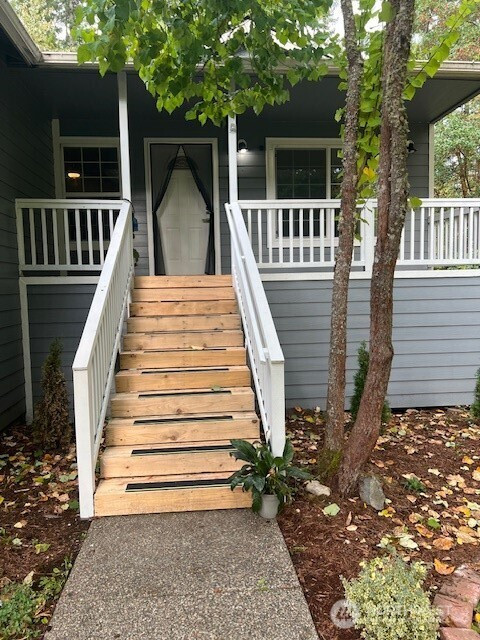 22031 Plateau Court SE, Yelm, WA 98597