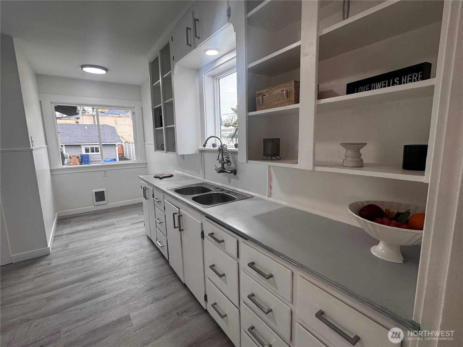 4107 S Sheridan Avenue, Tacoma, WA 98418