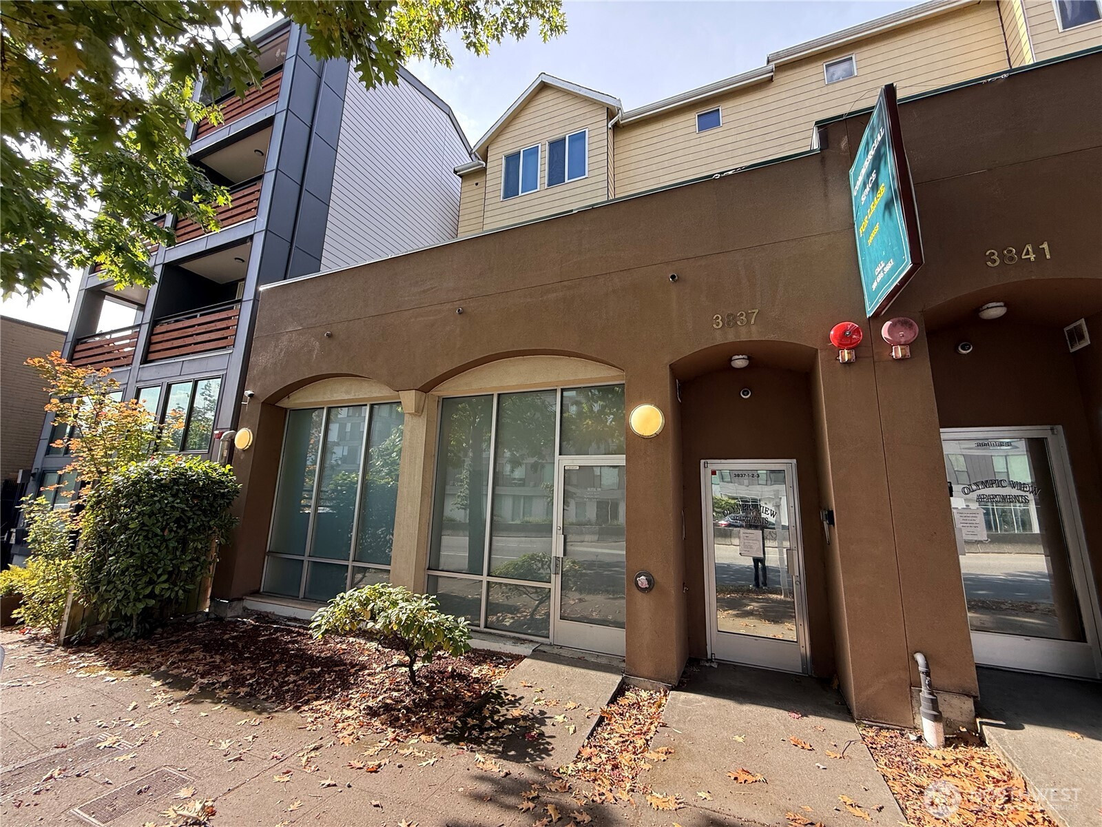 3837 Aurora Avenue N, Seattle, WA 98103