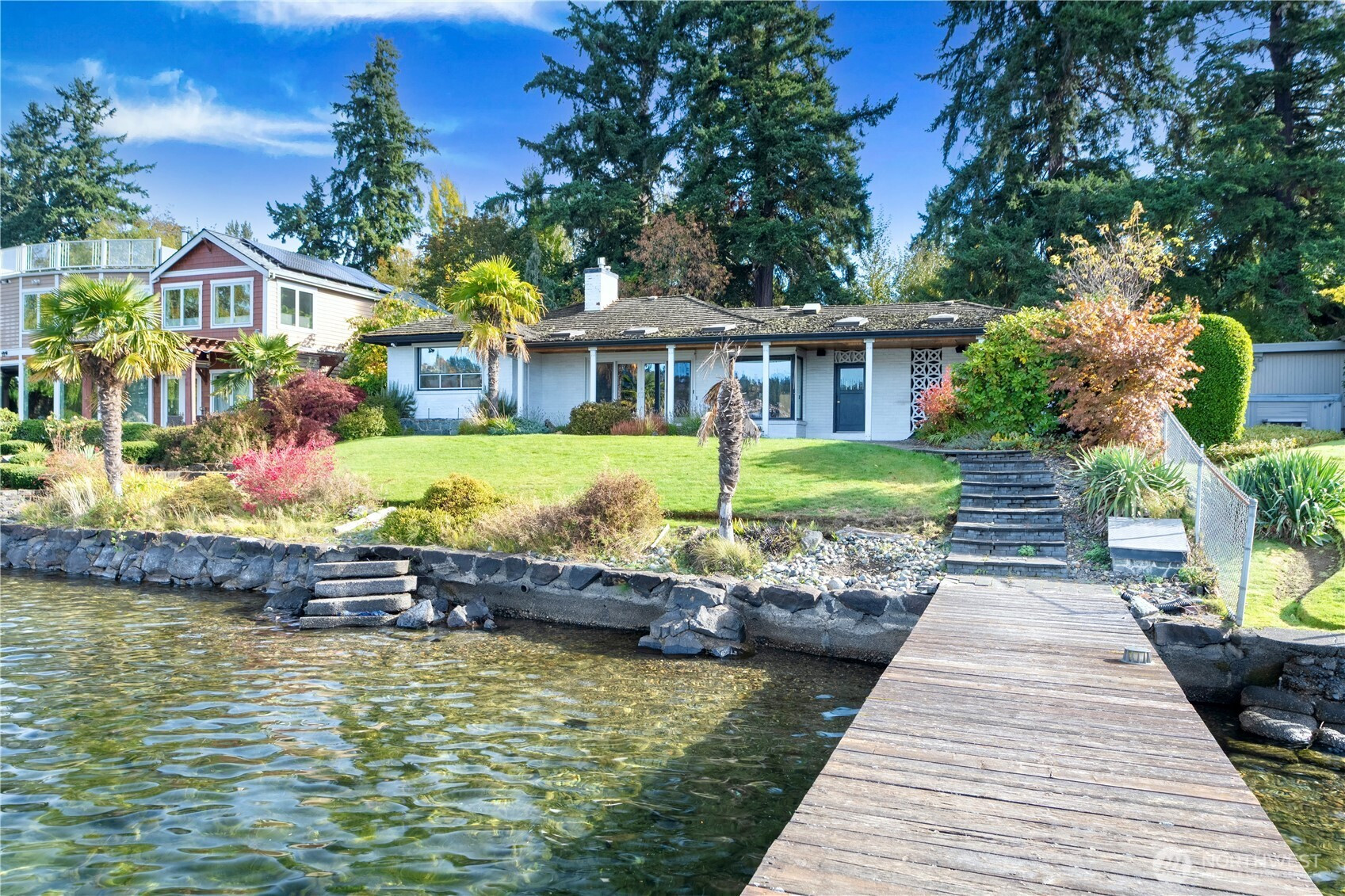2045 Rose Point Lane, Kirkland, WA 98033