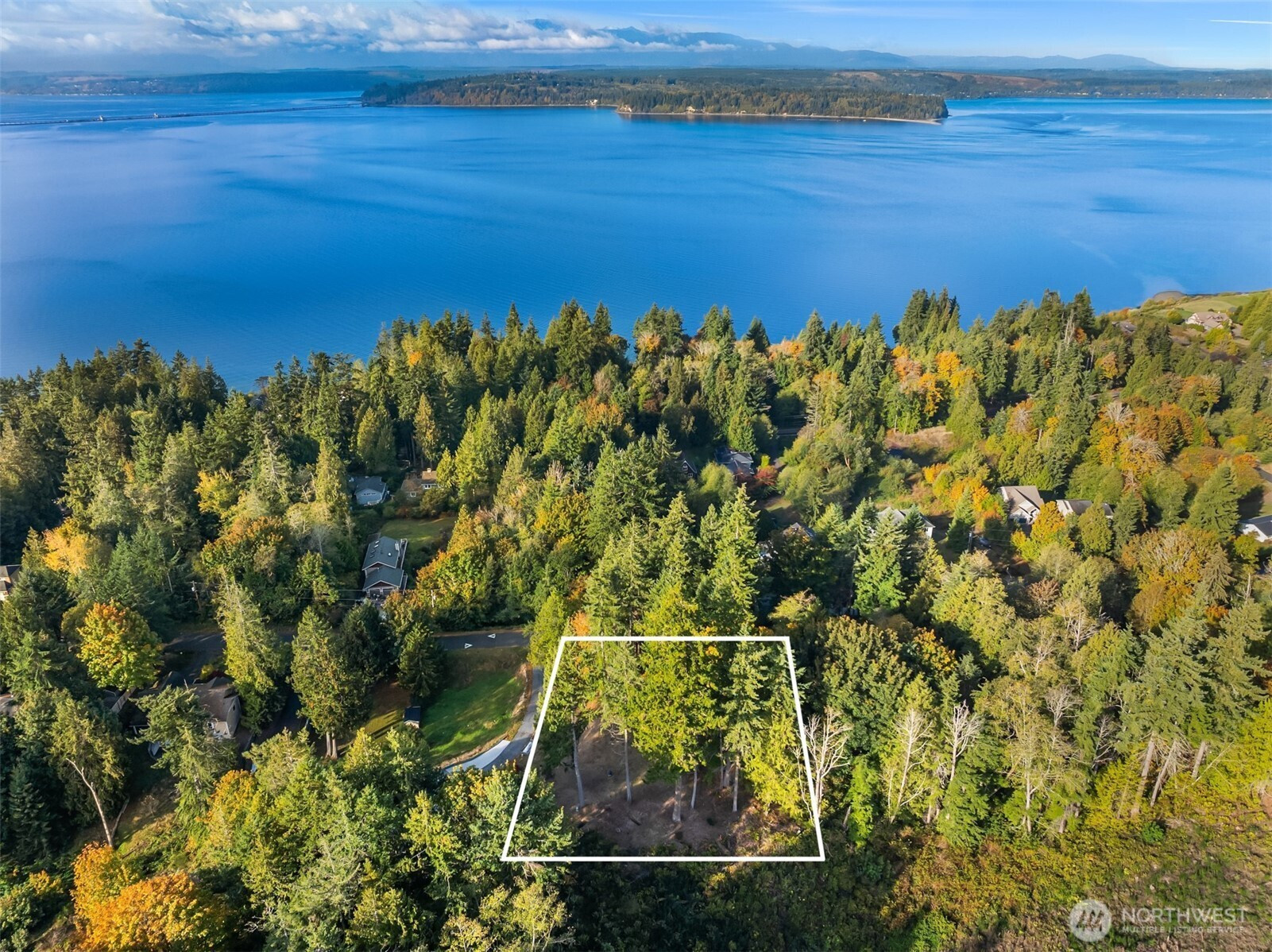 34464 Bridge View Drive NE, Kingston, WA 98346