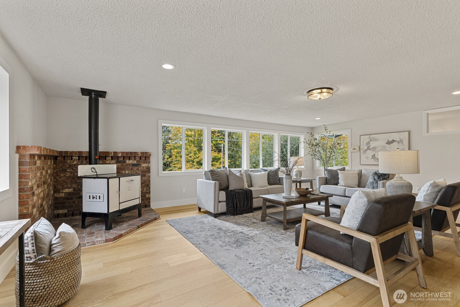 35218 SE Fish Hatchery Road, Fall City, WA 98024