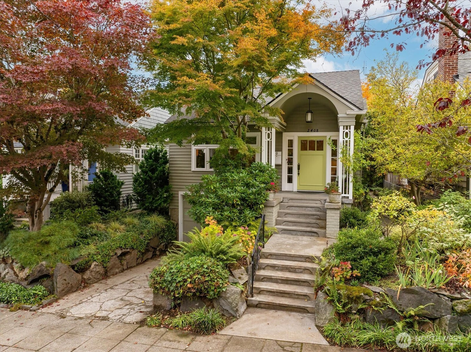 2408 Warren Avenue N, Seattle, WA 98109