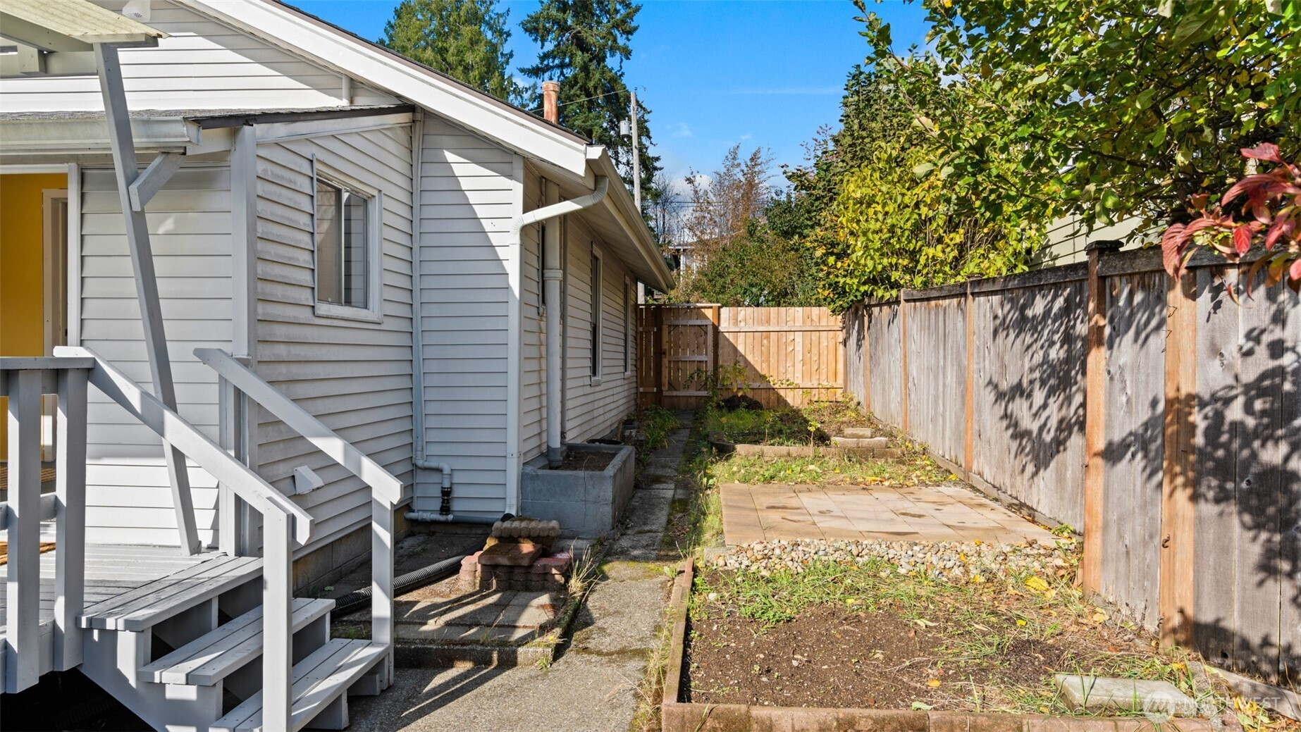 2123 E 14th Street, Bremerton, WA 98310