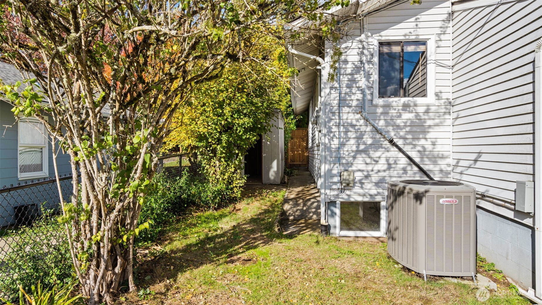 2123 E 14th Street, Bremerton, WA 98310