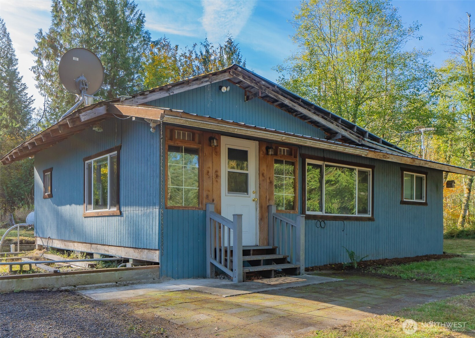 17328 Mulqueen Road SE, Rainier, WA 98576