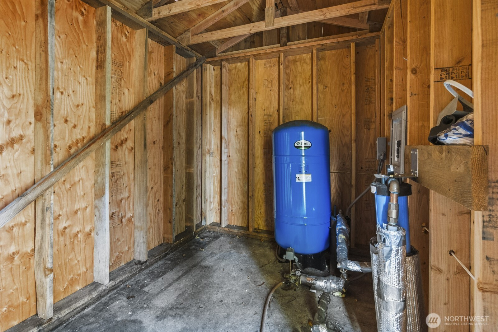 17328 Mulqueen Road SE, Rainier, WA 98576