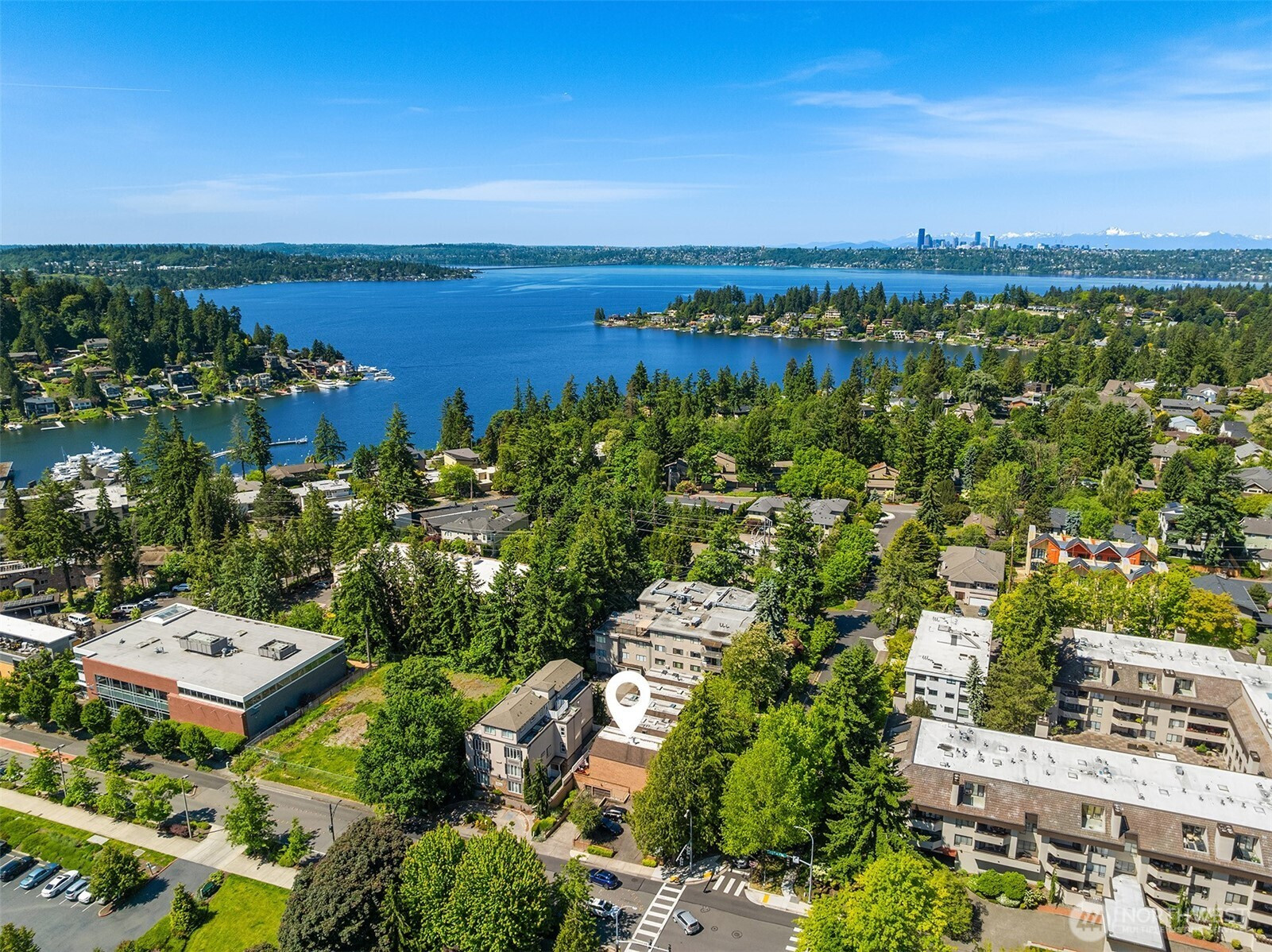 379 100th Avenue NE, Bellevue, WA 98004