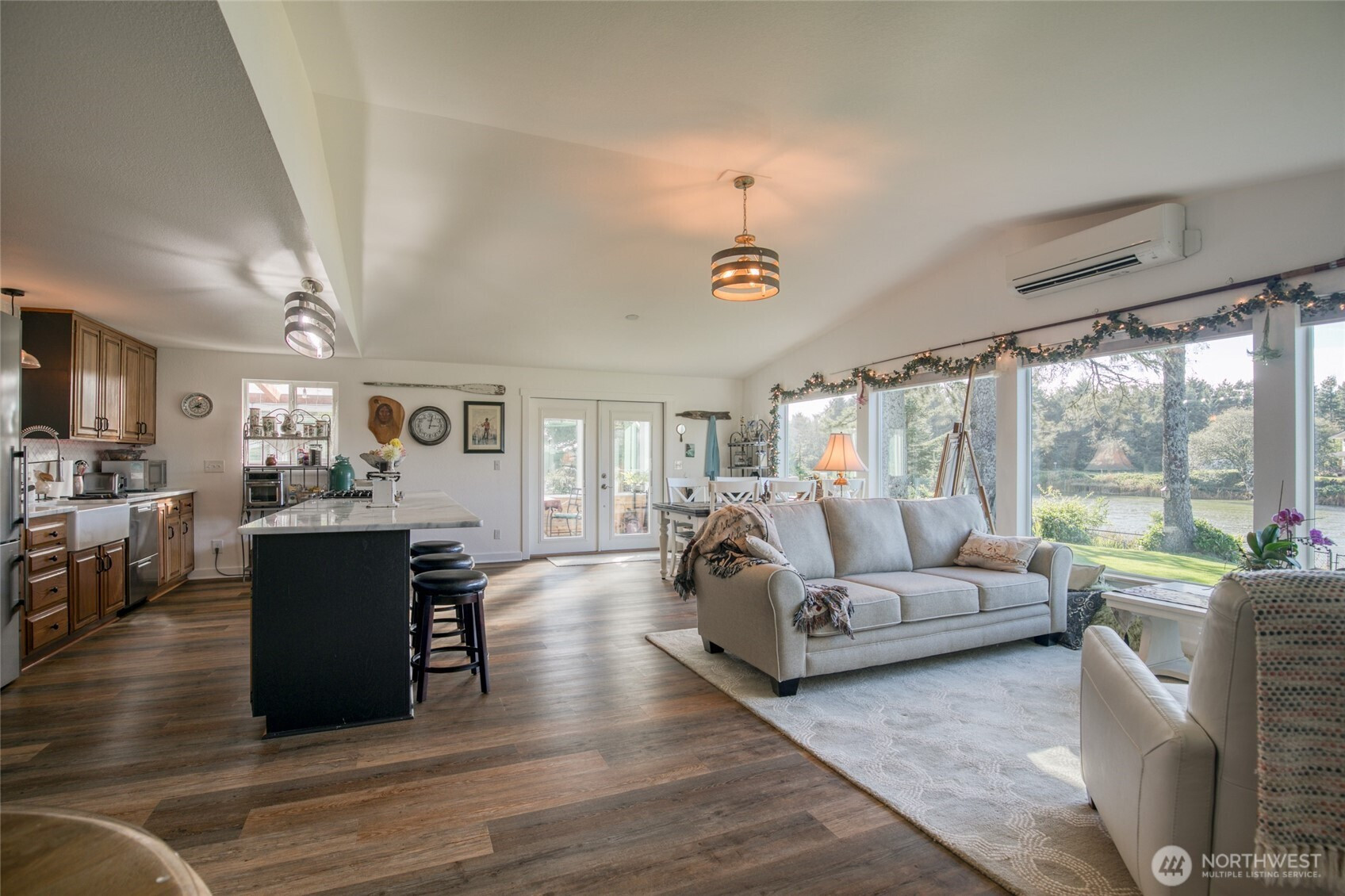 292 NE Pearsall Street, Ocean Shores, WA 98569