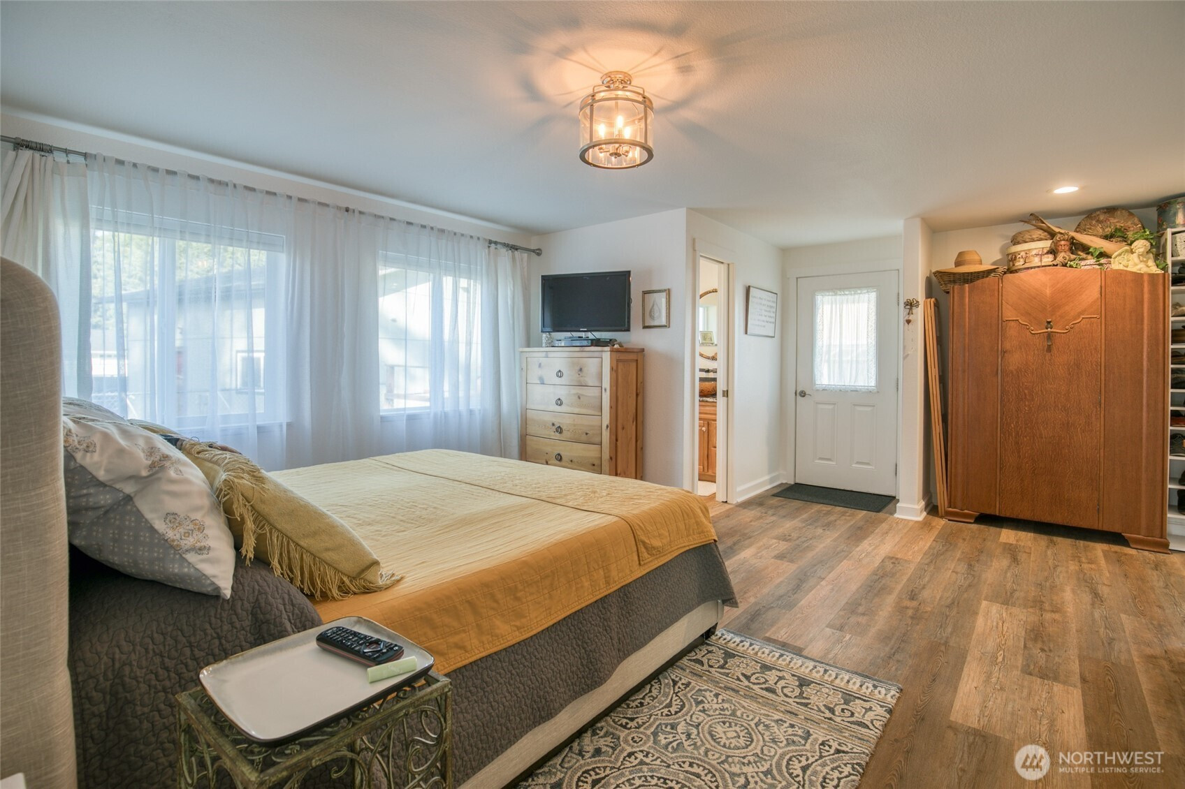 292 NE Pearsall Street, Ocean Shores, WA 98569