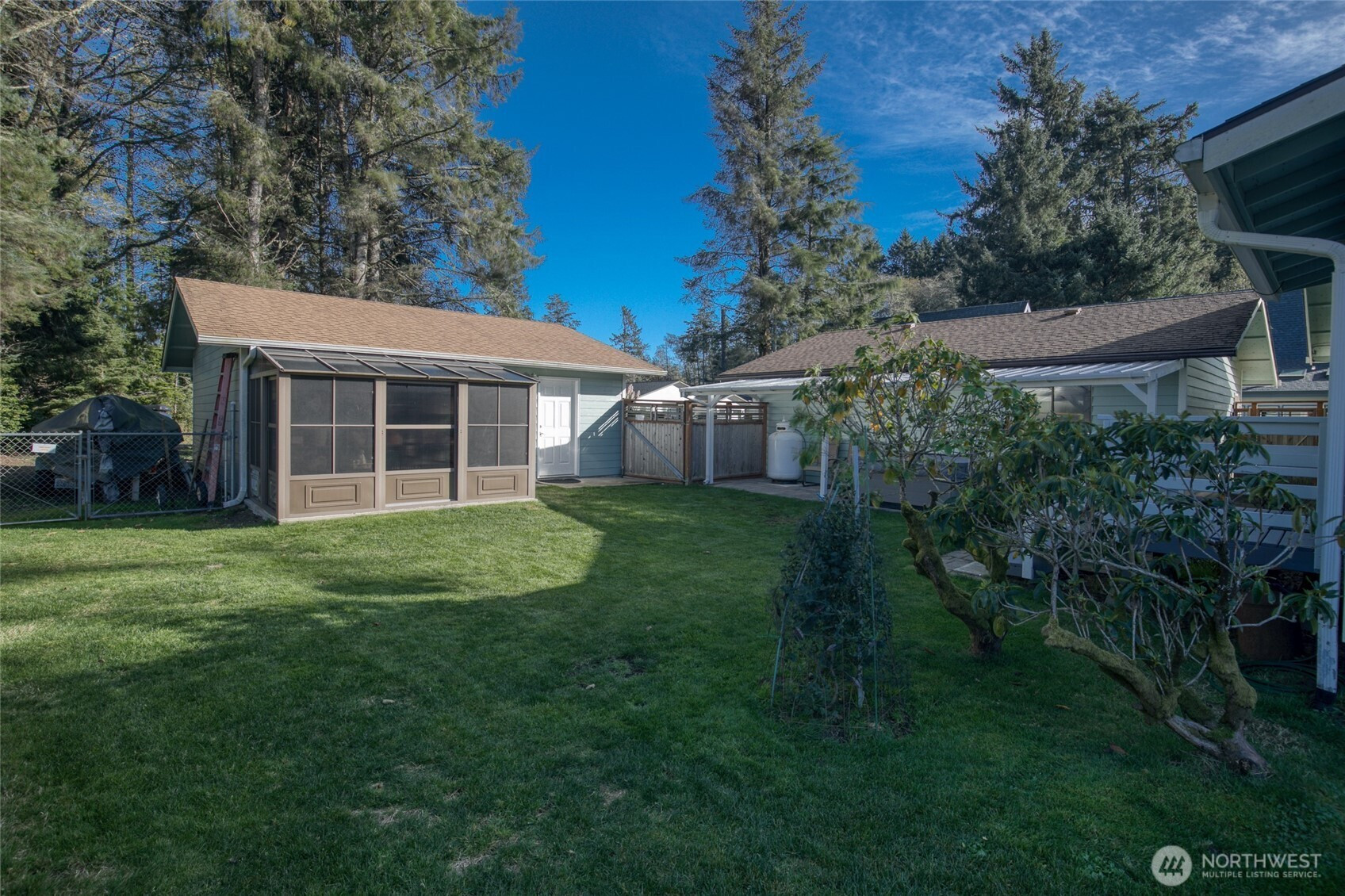 292 NE Pearsall Street, Ocean Shores, WA 98569