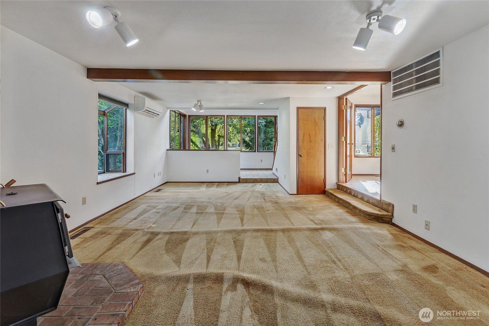 4221 72nd Street E, Tacoma, WA 98443