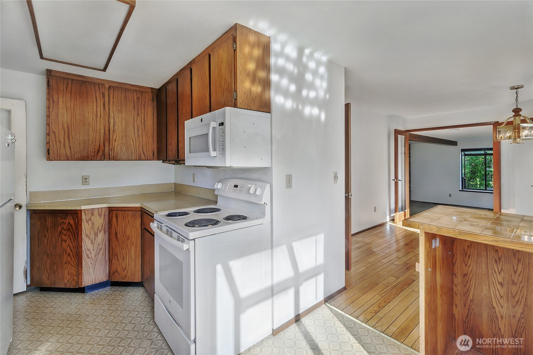 4221 72nd Street E, Tacoma, WA 98443