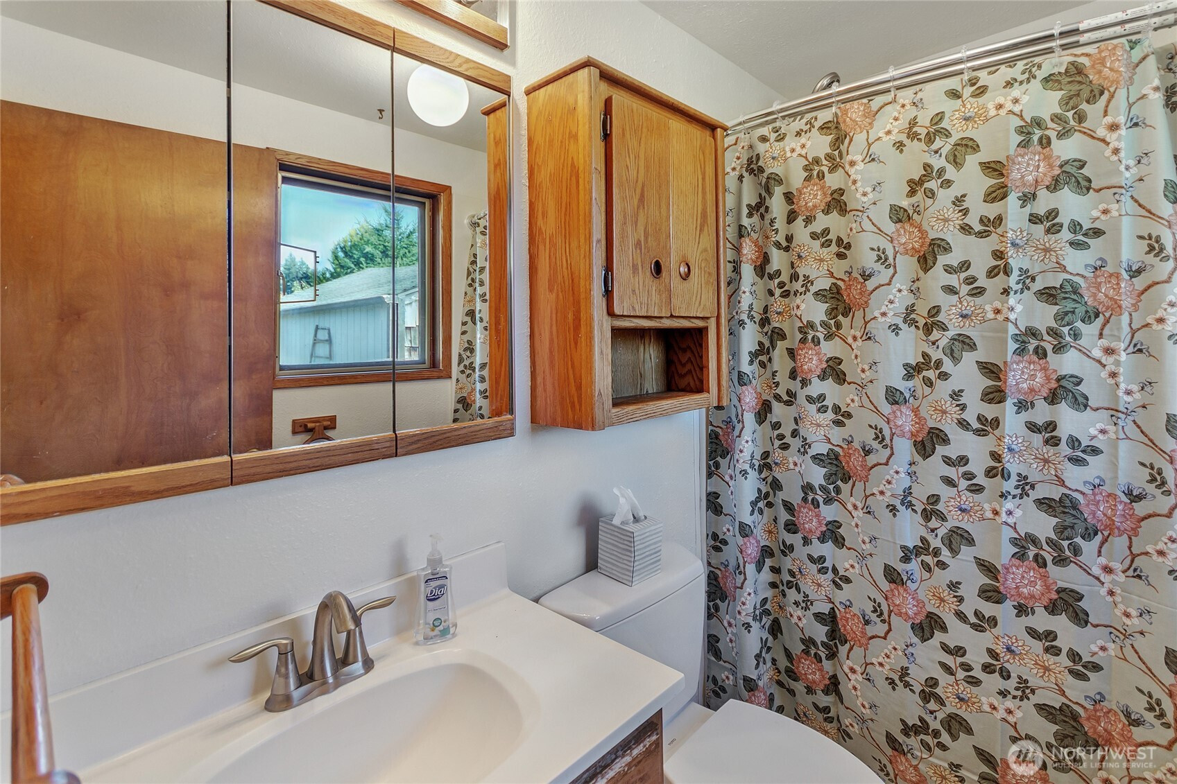 4221 72nd Street E, Tacoma, WA 98443