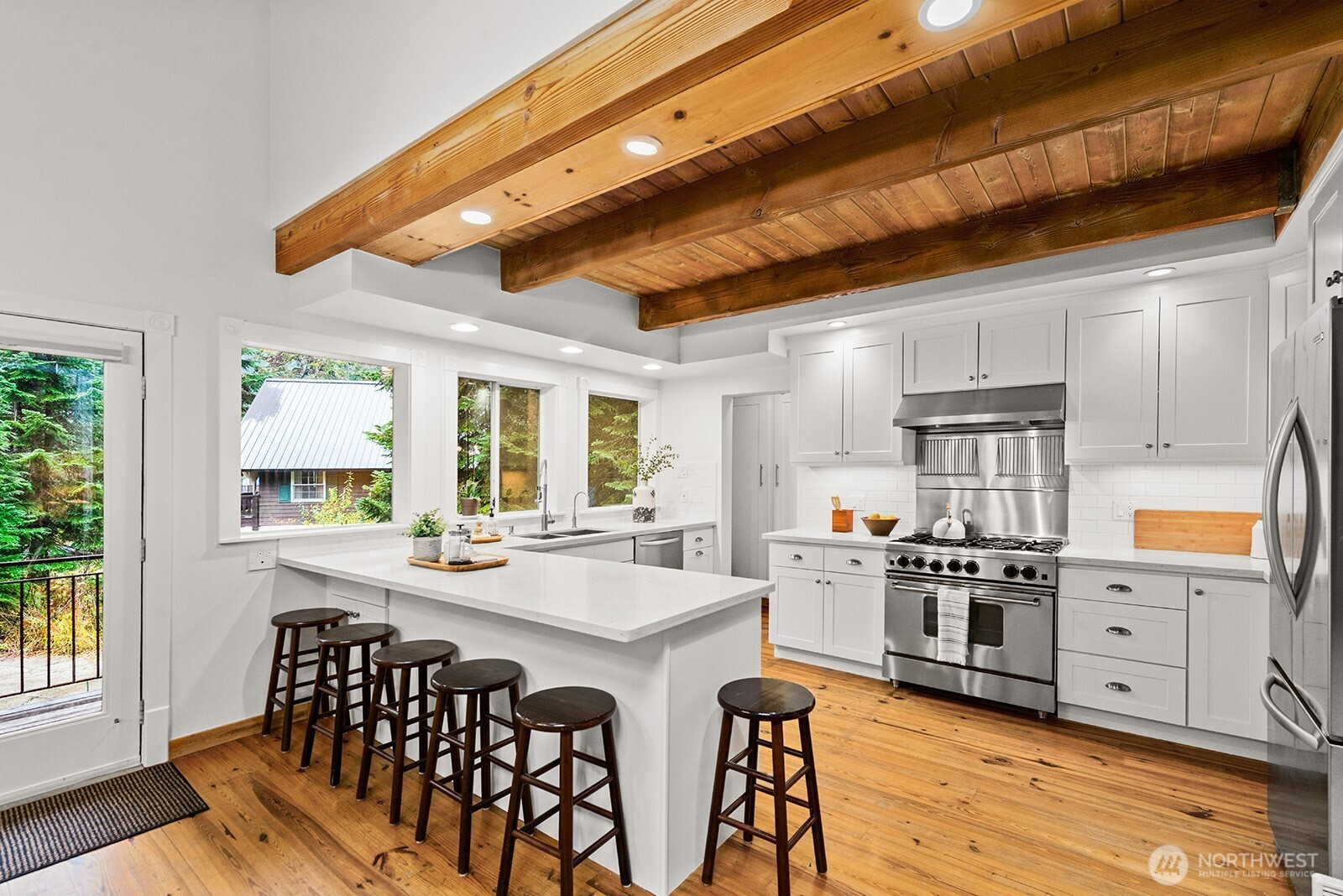 11 Alpental Street, Snoqualmie Pass, WA 98068