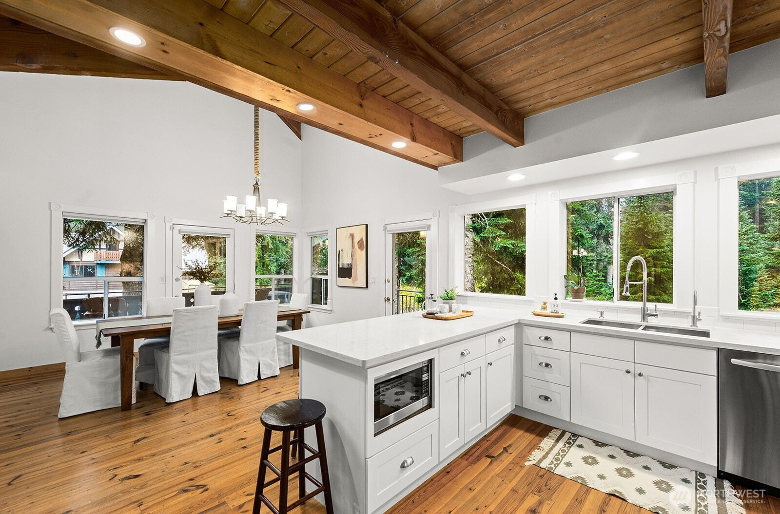 11 Alpental Street, Snoqualmie Pass, WA 98068