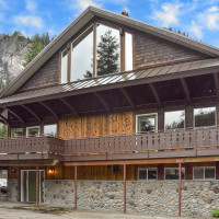 11 Alpental Street, Snoqualmie Pass, WA 98068