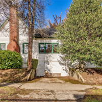 150 24th Avenue, Seattle, WA 98122