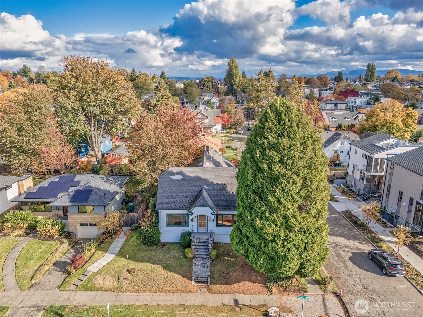 150 24th Avenue, Seattle, WA 98122