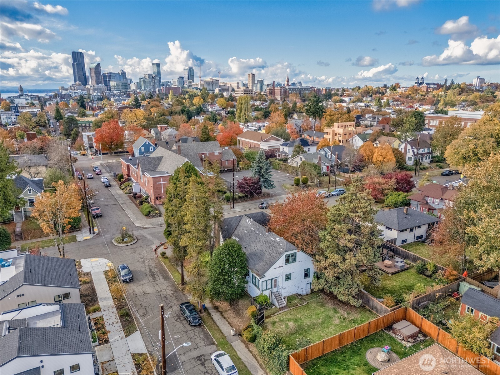 150 24th Avenue, Seattle, WA 98122