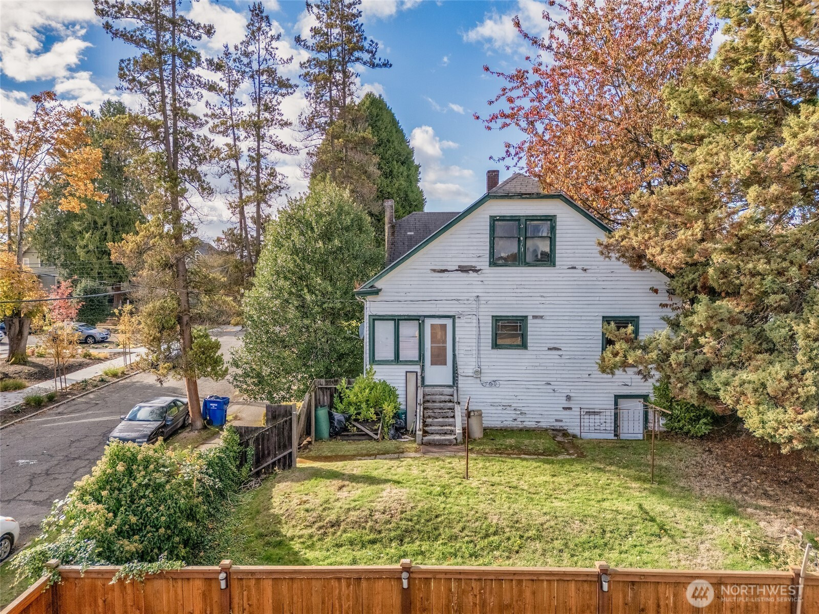 150 24th Avenue, Seattle, WA 98122