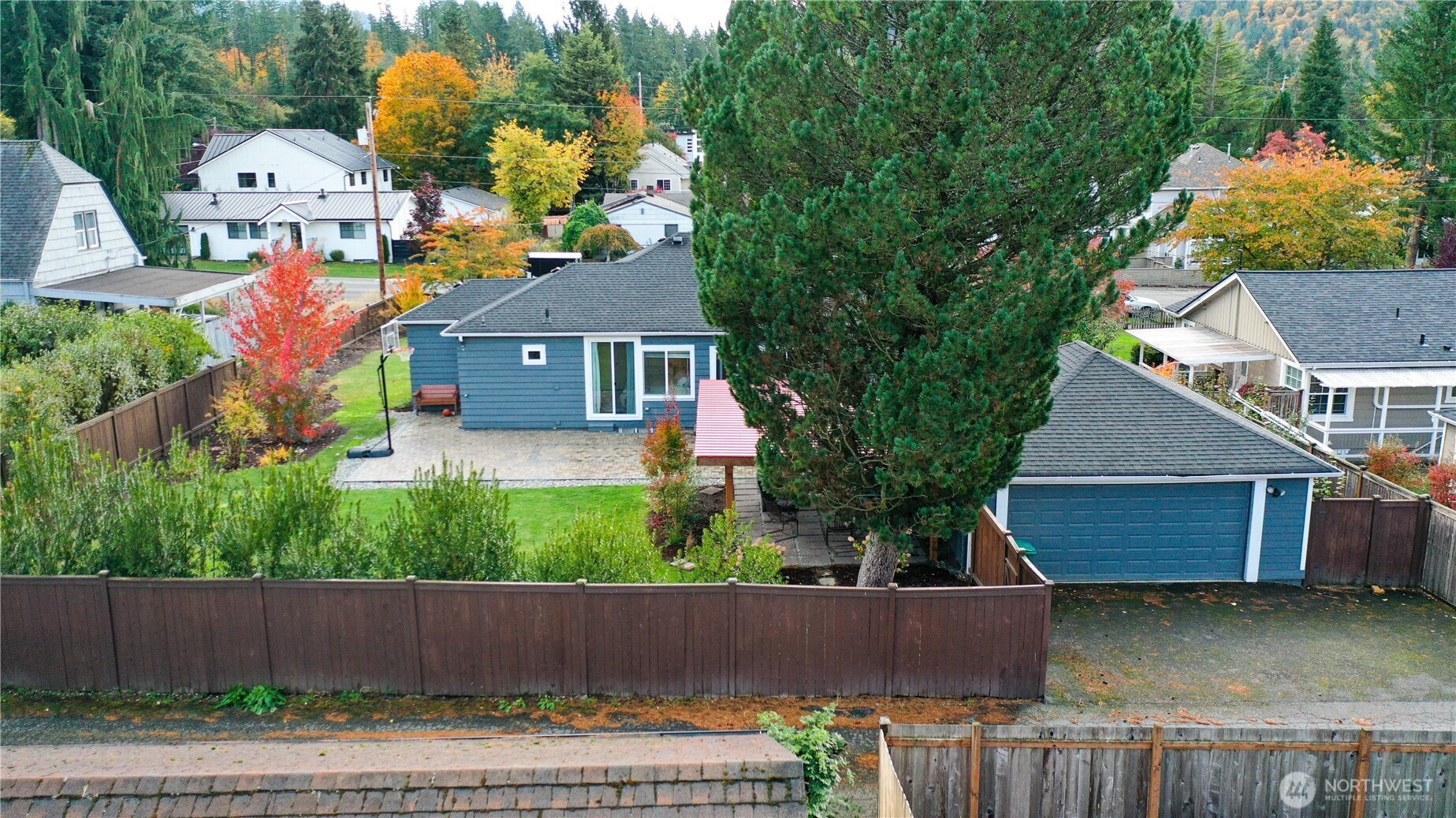 450 NE Alder Street, Issaquah, WA 98027